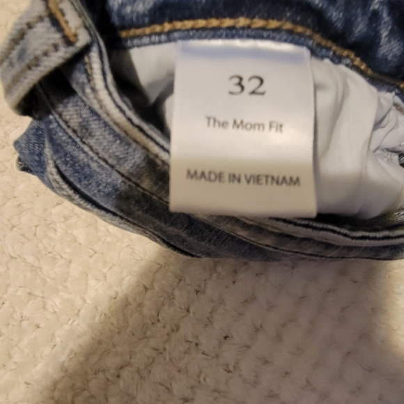 💥24 HR SALE💥Buckle Jeans - Picture 5 of 6